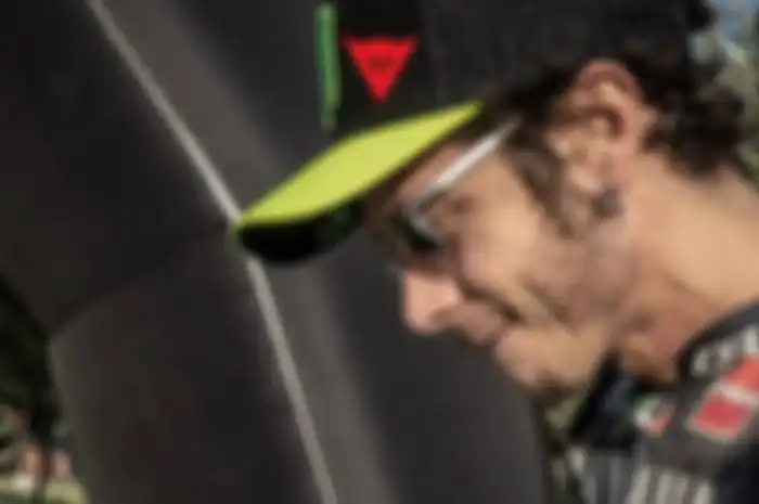 Hanya tiga hari setelah dipastikan positif Covid-19, pembalap tim Monster Energy Yamaha, Valentino Rossi sudah sembuh?