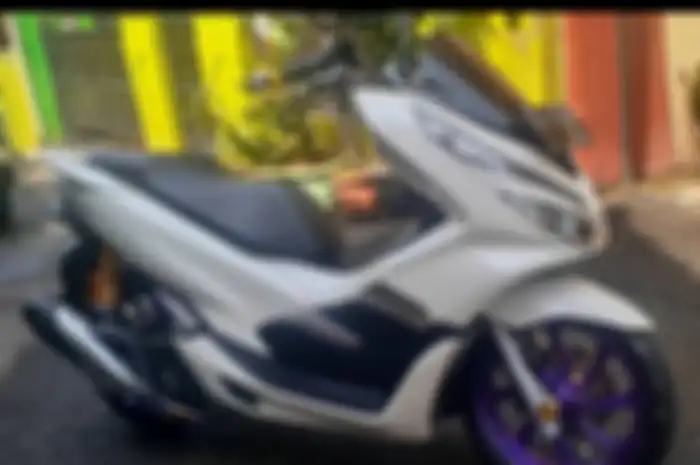 Dobrak kesan kalem! Honda PCX150 positif virus modifikasi, main simpel racing daily pas di gas responsif banget bro.