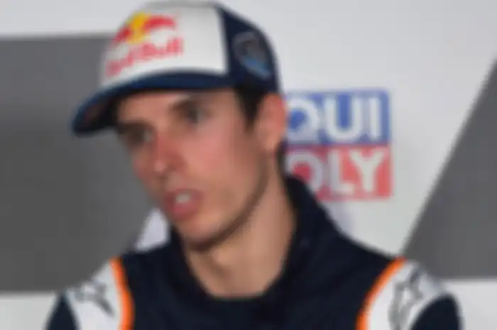 Adik Marc Marquez, Alex Marquez sebut pembalap Esponsorama Racing, Johann Zarco bodoh saat balapan di MotoGP Teruel 2020.