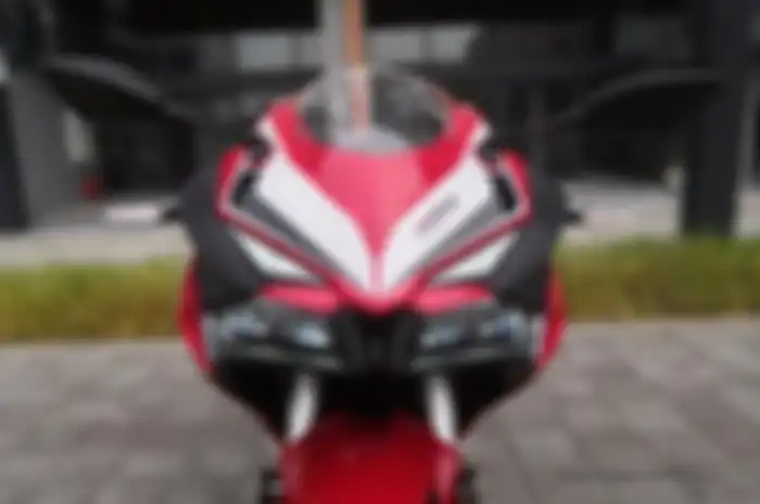 Motor baru mirip Honda CBR250RR bermesin 450 cc knalpotnya garang, harganya murah.