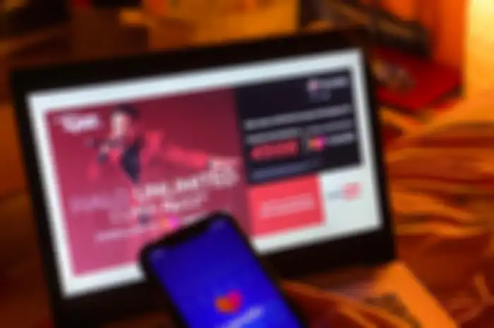 Promo 11.11 dan 12.12 dari Lazada dan Telkomsel.