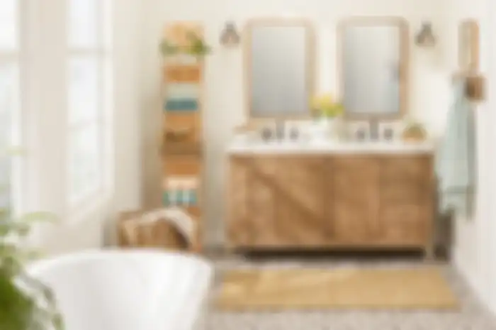 Siapa bilang kamar mandi tidak bisa menjadi tempat untuk memajang barang? 