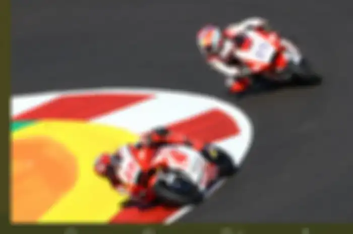 Pembalap Indonesia Andi Gilang atau Andi Farid Izdihar saat menjalani sesi latihan bebas Moto2 Portugal 2020, Jumat (20/11/2020) di Sirkuit Portimao.