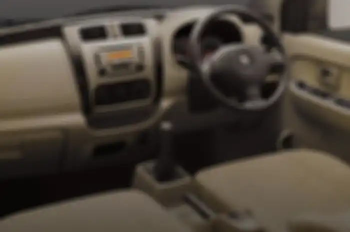Kabin Suzuki APV lebih lega dan luas.