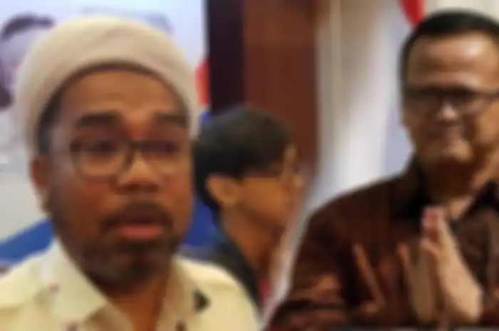 Staf Ahli KSP Ali Ngabalin (kiri) dan Edhy Prabowo