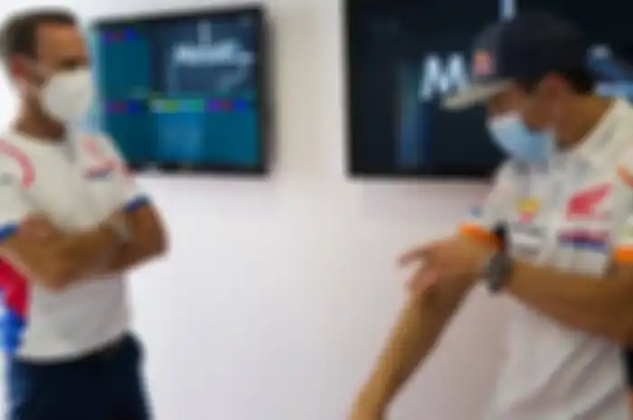 Bos Repsol Honda, Alberto Puig kok enggak yakin pembalapnya Marc Marquez bisa membalap di MotoGP 2021.