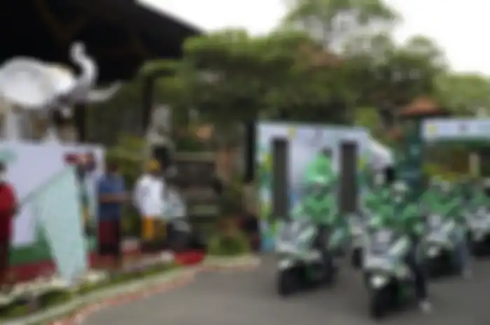 30 Honda PCX Hybrid diluncurkan Grab layani customer di daerah ini, 7 SPBKLU ikut diresmikan.       
