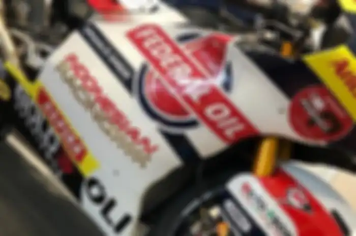 Logo MP1 Indonesian Racing terpampang di motor balap Gresini Racing, tim Federal Oil Gresini Moto2