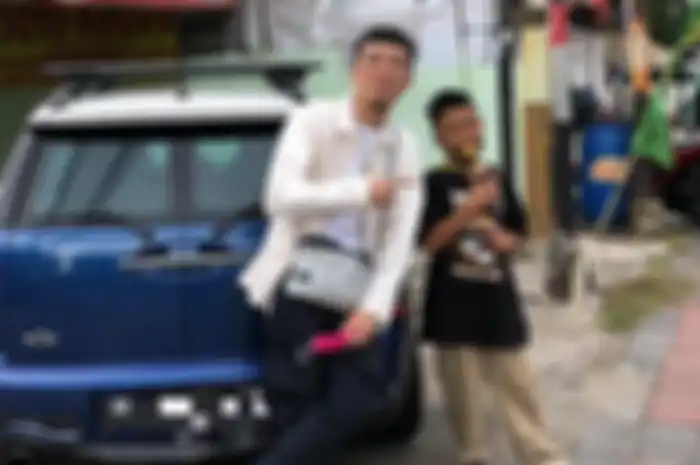 Viral dr. Tirta Membiayai Sekolah Tukang Parkir Yang Masih Berumur 11 Tahun, Kerja Untuk Melunasi Cicilan Motor Almarhum Ayahnya