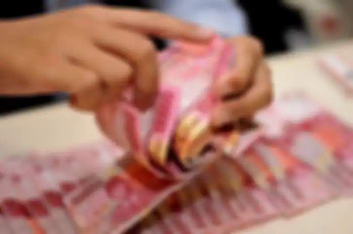 Asyik BLT Rp 2,4 juta dan subsidi gaji Rp 600 ribu diperpanjang tahun 2021, buat modal usaha bengkel nih.
