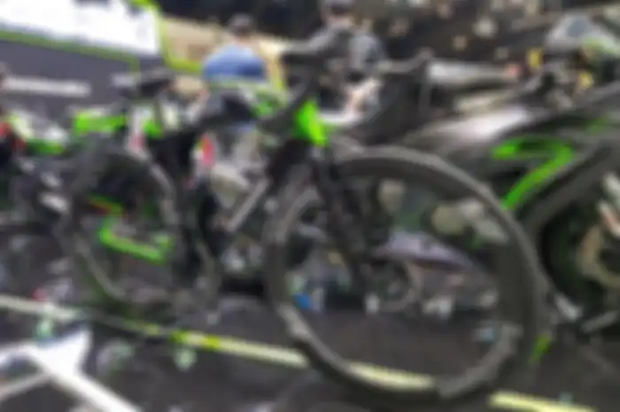 Harganya tembus Kawasaki Ninja ZX-25R, road bike Kawasaki ini punya rangka karbon, ini kehebatan lainnya.