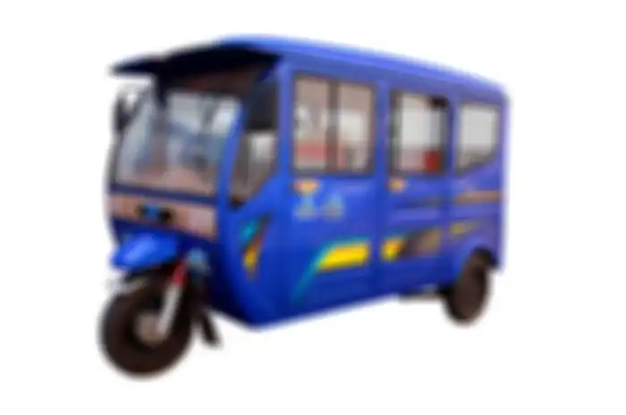 Dijual seharga motor matic, muat 6 orang enggak kehujanan desain mirip Bajaj, jalan-jalan keliling kota tambah asyik