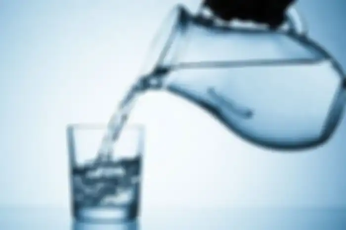 Ilustrasi air minum.