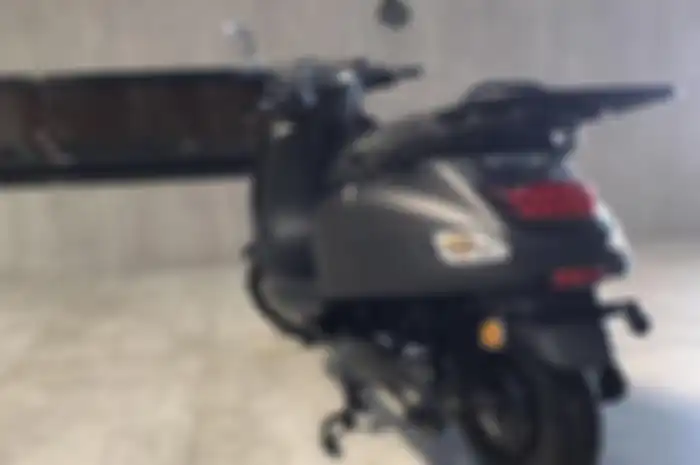 Motor listrik baru  ala Vespa murahnya gak kira-kira cuma sepertiga harga aslinya versi bensin