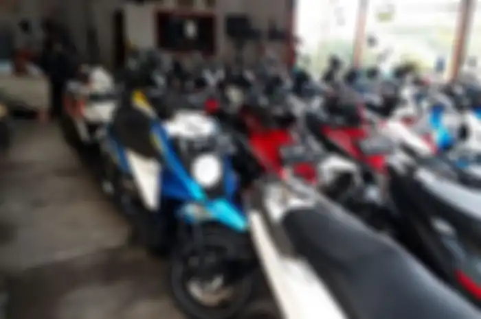 Cari motor matic bekas harga Rp 7 jutaan, pilih Honda BeAT atau Yamaha X-Ride.