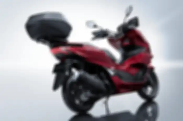 Honda PCX 160 baru saja dirilis, ada versi modifikasi pakai aksesoris resmi.