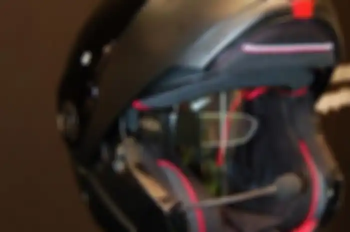 ilustrasi helm