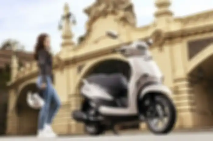 Yamaha D'elight, motor baru yang kesan retronya kuat mirip Vespa.