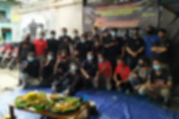 Bangkitkan rasa solidaritas, klub motor Bandit Community Indonesia (BCI) Bandung rayakan ulang tahun pertamanya.
