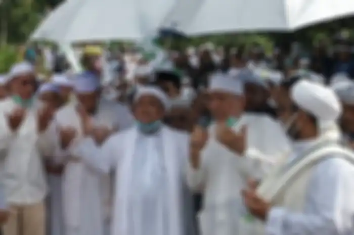 Kegiatan yang dihadiri oleh pemimpin FPI Rizieq Shihab itu telah memicu kerumunan massa di sepanjang jalur Puncak Bogor, Jawa Barat.