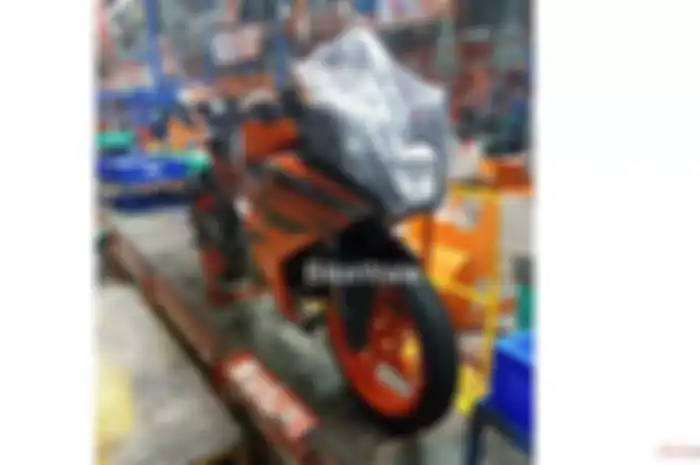 Spyshot KTM RC 200 2021