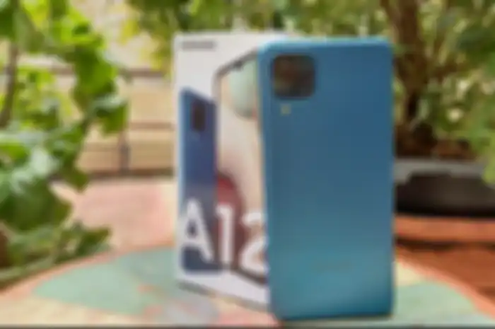 Ilustrasi harga HP second Samsung Galaxy A12 6/128 GB September 2022 yang sudah turun sampai Rp 1,8 juta.