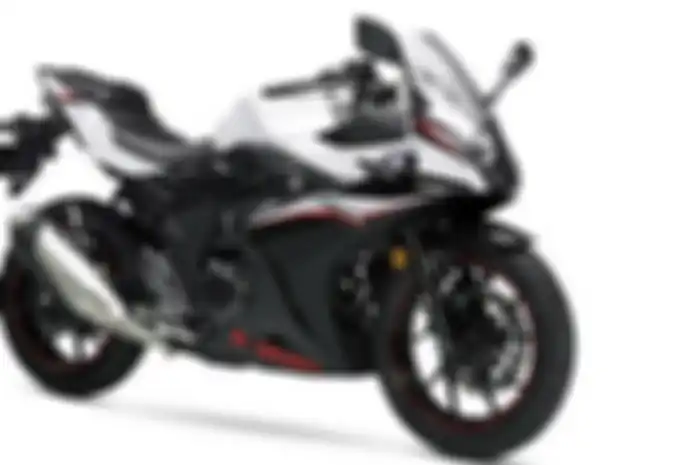 Suzuki GSX250R 2021 meluncur secara global, kena update di warna bodi baru.