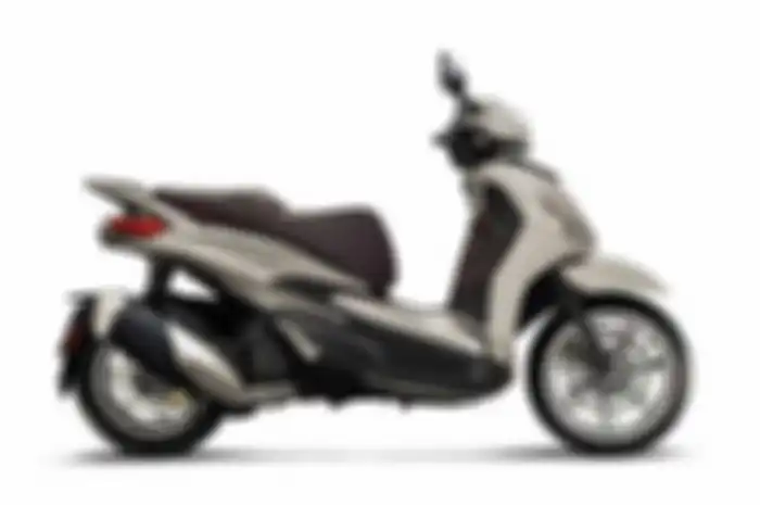 Piaggio Beverly 2021 resmi meluncur, mesin bengkak siap jadi saingan Yamaha XMAX.