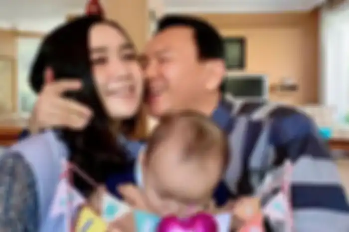  Ahok bersama Puput Nastiti Devi