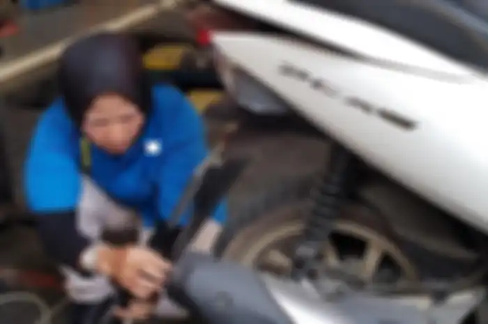 Pelanggar didenda Rp 500 ribu, begini proses dan lama uji emisi motor.