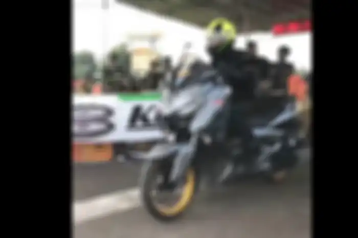 Balap dengan tampang standar, Yamaha XMAX jadi juara drag bike kelas bracket 9 detik pada ajang Kejurda Bodisa Drag Bike dan Drag Race 201M, (2/1/2021).