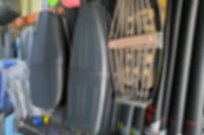 Cuma modal segini, jok Vespa klasik kayak baru di bengkel spesialis.