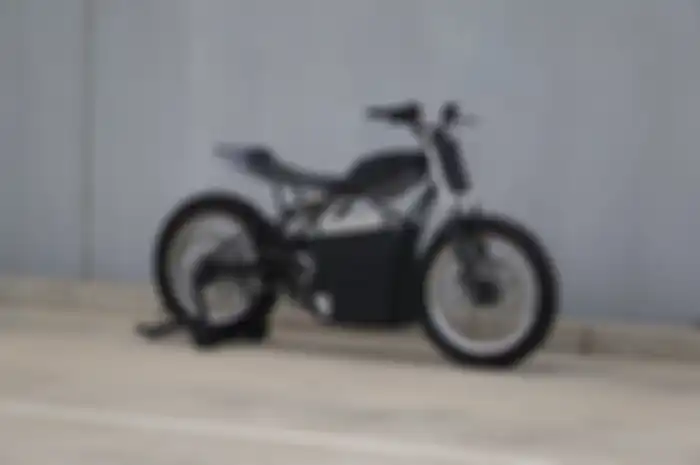 Concept Z, motor listrik asal Australia bertampang flat tracker minimalis.
