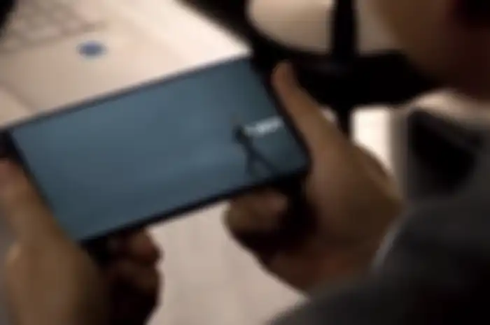 HP layar gulung LG Rollable.