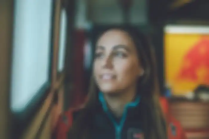 Tim Repsol Honda membajak mekanik elektronik KTM, Jenny Anderson ke paddocknya Marc Marquez sebagai ratunya data.