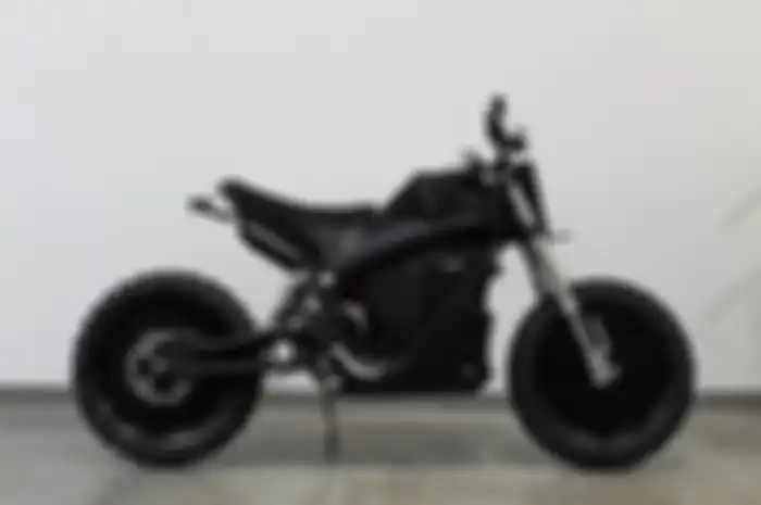 Modifikasi motor listrik Zero DS, ubah tampang ala street scrambler!