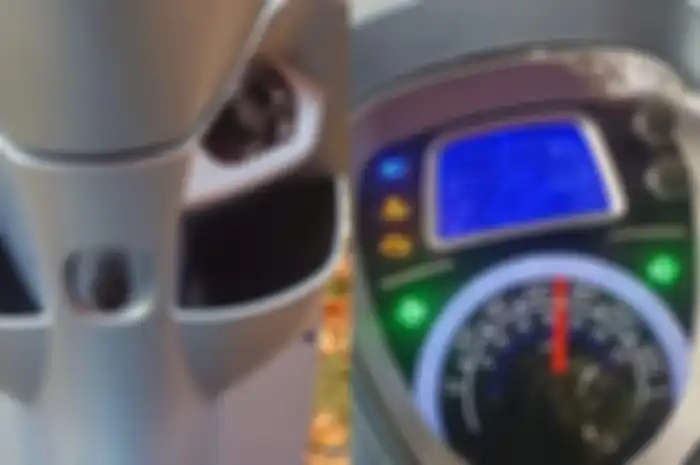 Panel indikator hingga keyless terpasang di motor baru ini.
