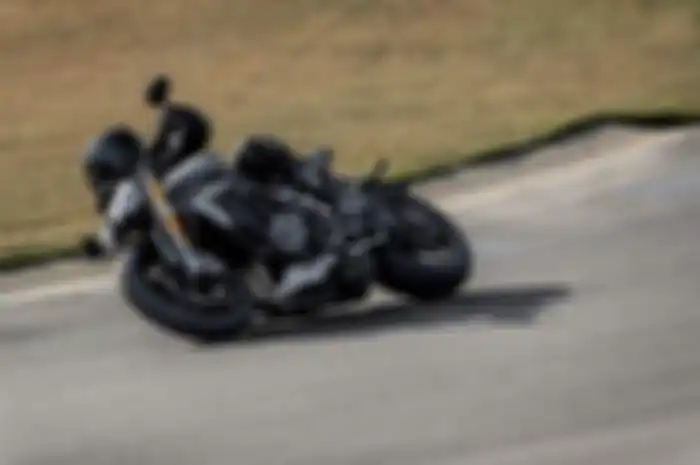 Triumph Speed Triple 1200 RS punya spek kelas atas