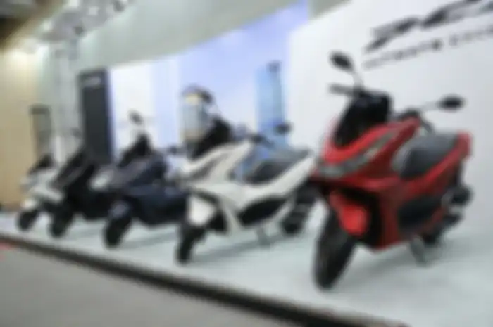 Motor baru Honda PCX 160 resmi meluncur, harganya murah banget.
