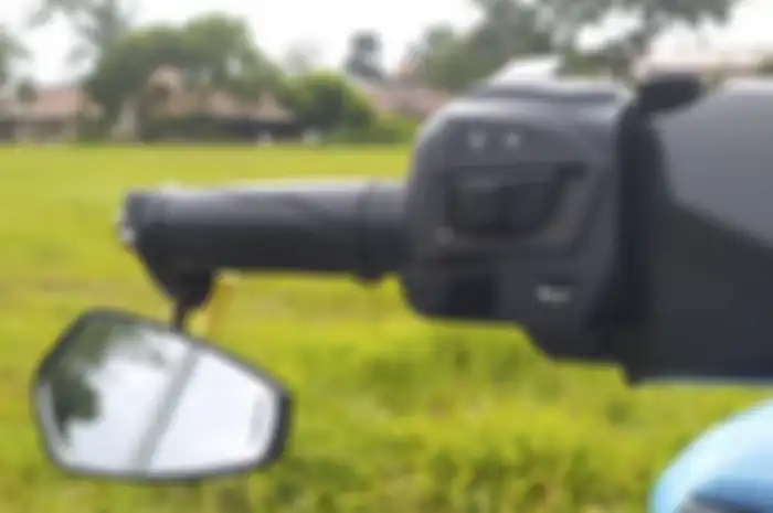 Ilustrasi. Operasi Zebra 2022 digelar, pakai spion bar end di motor bisa kena tilang polisi?