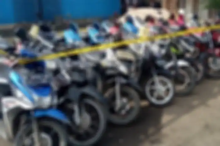 Ilustrasi motor disita polisi. Gawat kendaraan akan disita polisi walau SIM masih berlaku tapi pajak STNK mati 2 tahun