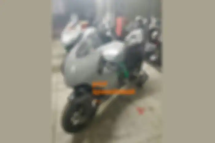 Bocoran motor sportbike KTM 890cc V-Twin
