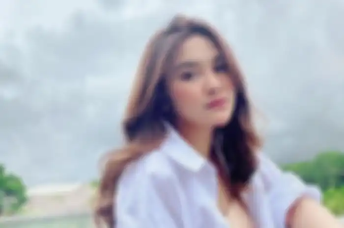 Mahalini Raharja calon dokter gigi