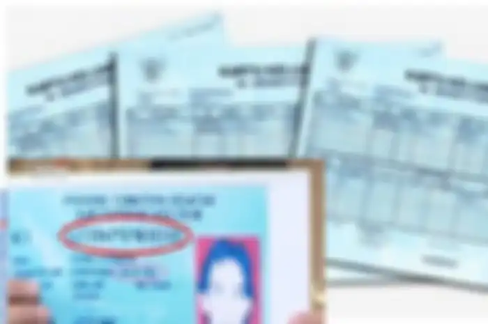 Ilustrasi. KTP dan KK untuk menerima bantuan pemerintah atau BLT atau Bansos