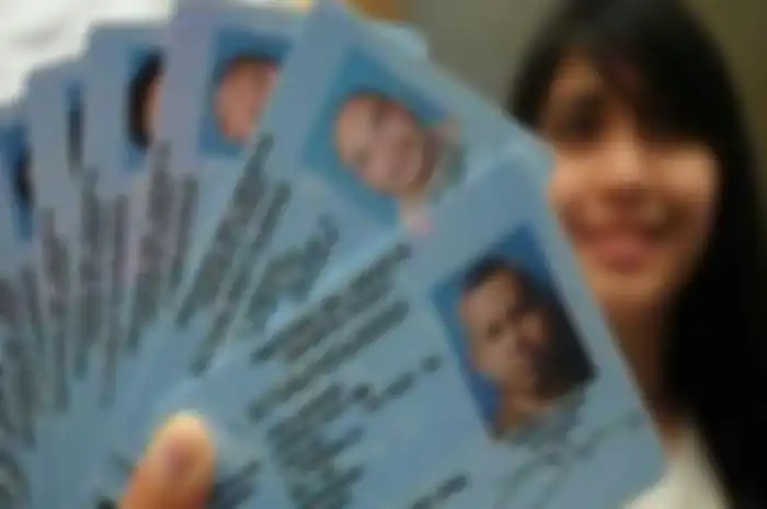 Siapin KTP daftar bantuan pemerintah Rp 3,55 juta bisa lewat HP, kuota cuma untuk 600.000 orang
