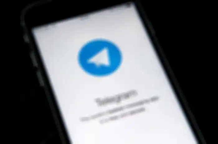 Ilustrasi Telegram di iOS
