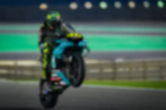 Hasil tes pramusim MotoGP Qatar 2021 hari kedua, Valentino Rossi diasapi adiknya.