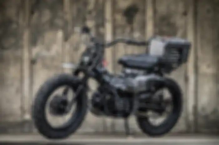 Modifikasi motor Honda CT125, desain sangar pakai knalpot mirip senjata api gatling gun