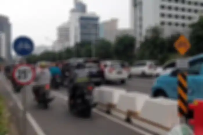 Ilustrasi jalur sepeda permanen, Provinsi DKI sangat serius mewujudkan jalur sepeda, tahun 2021 targetnya 173 km dan bikers harus hati-hati.