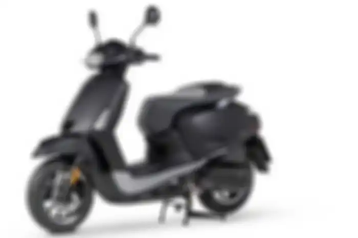 Lihat kuy spek dan fitur motor baru pesaing Vespa, cuma segini harganya bro